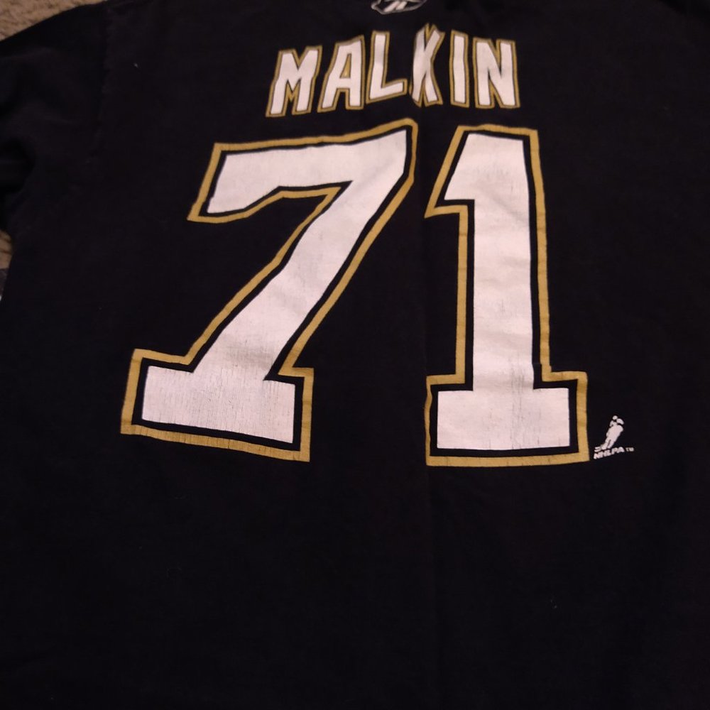 PITTSBURGH PENGUINS FAMILY OF T-SHIRTS & SOCKS - ALL SIZES - SPARKLY - Picture 8 of 10